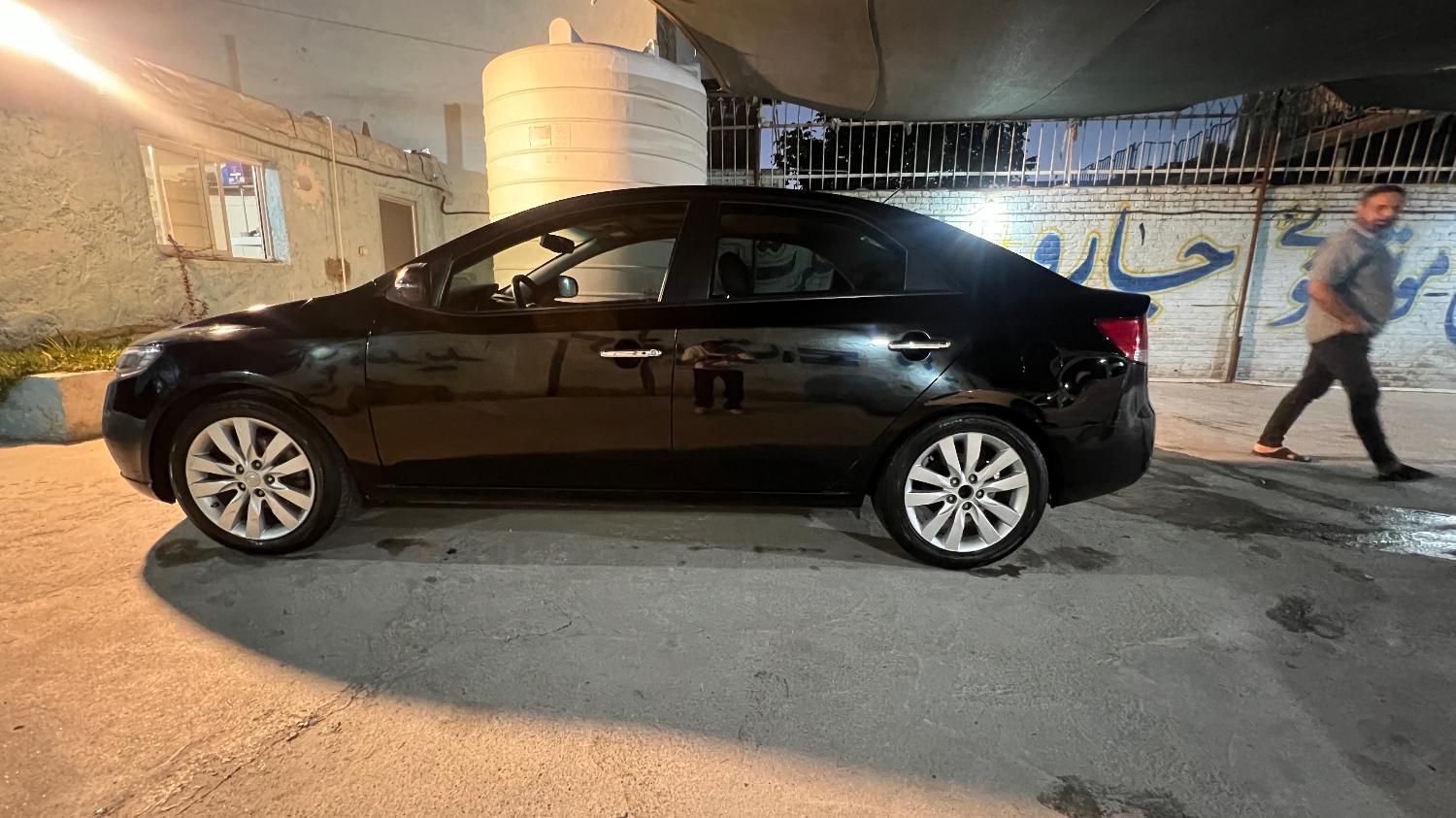 کیا سراتو 2.0 لیتر اتوماتیک GT لاین - 2011