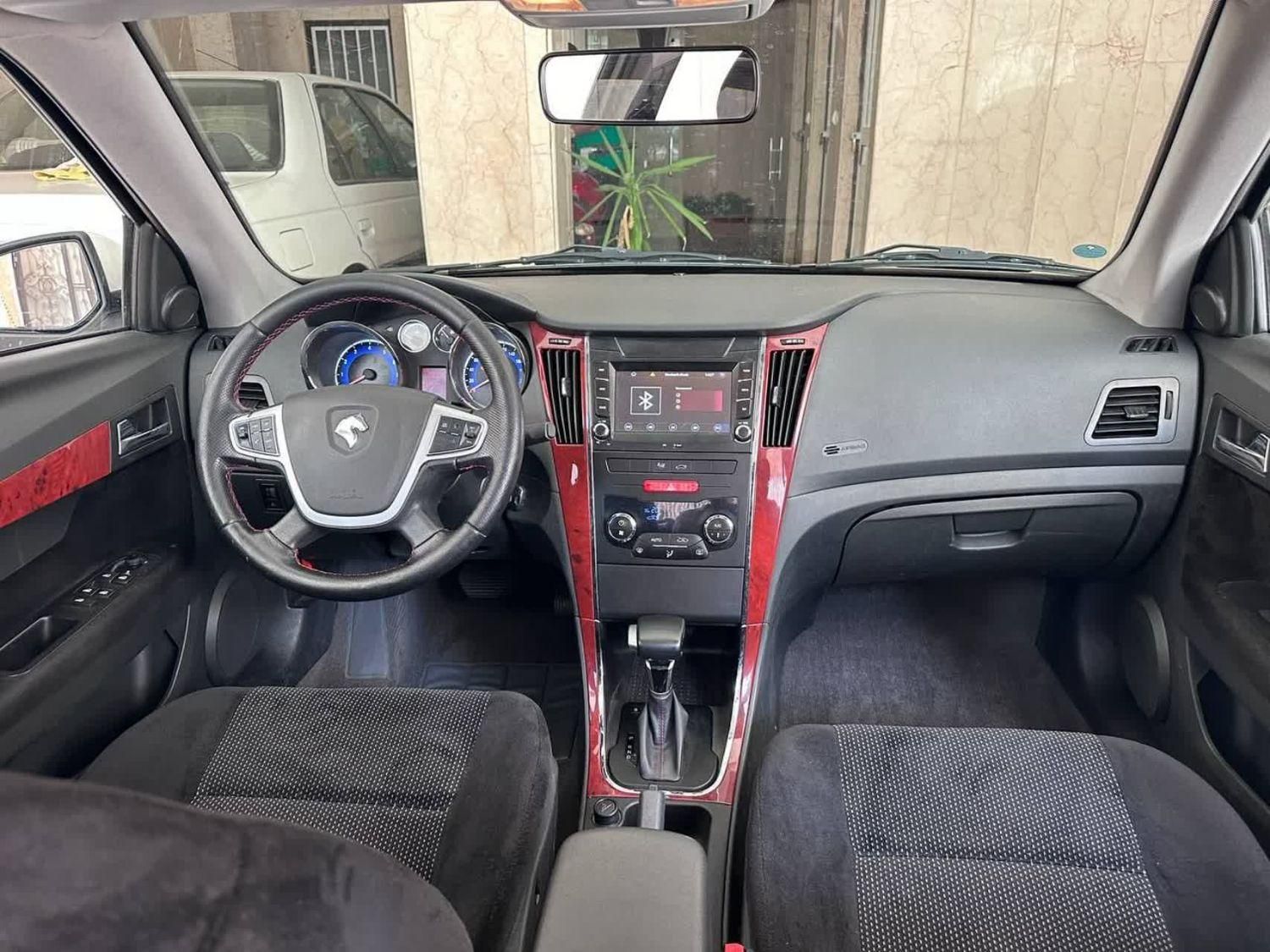 دنا پلاس توربو 6 دنده - 1401