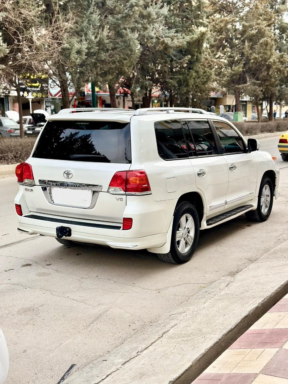 تویوتا کمری XLE - 2013
