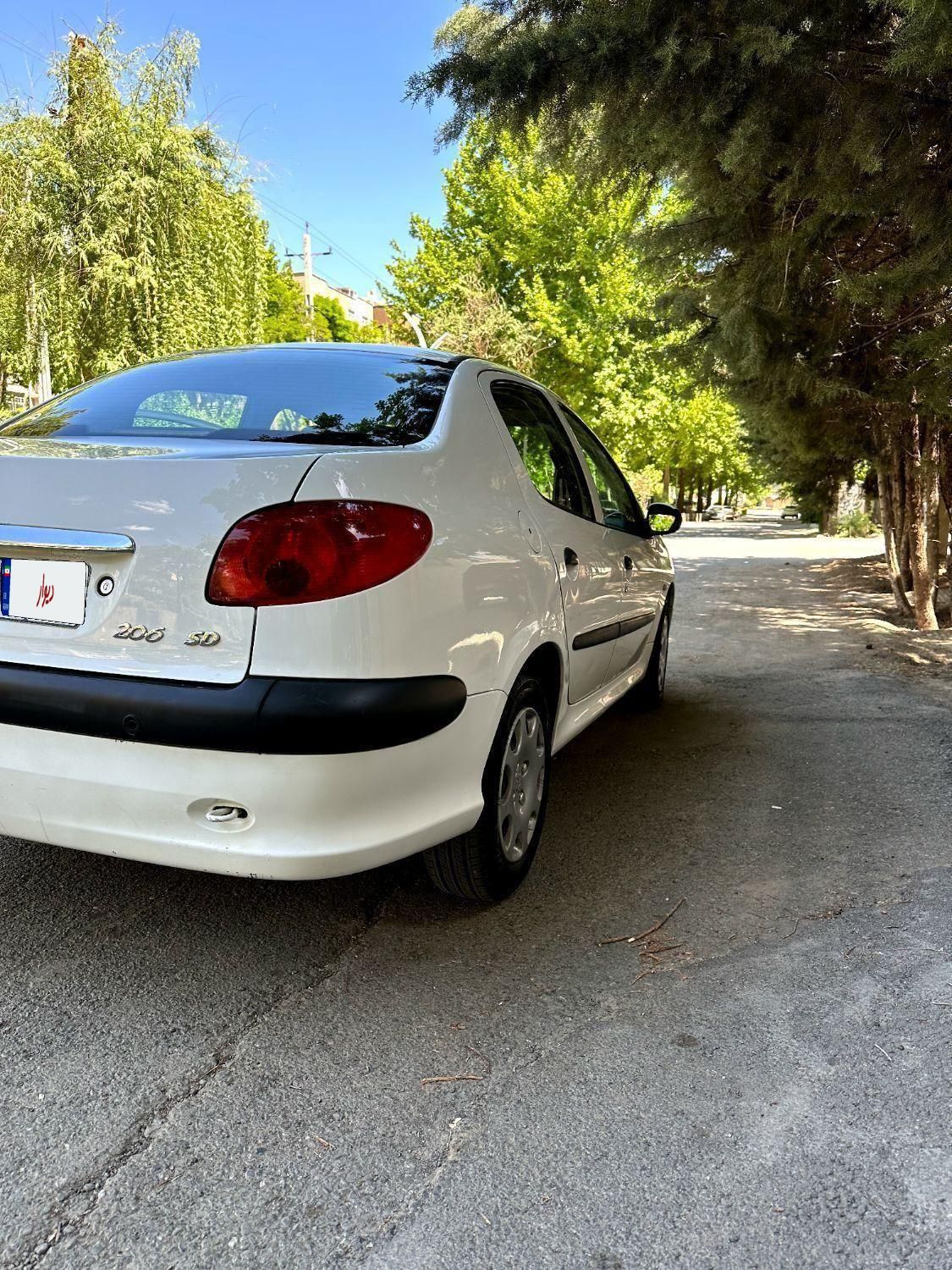 پژو ۲۰۶ صندوق دار v8 - 1395