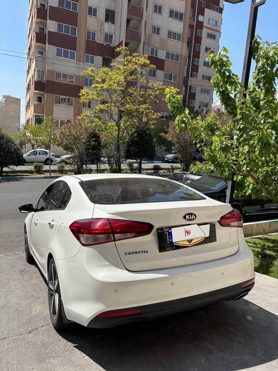 کیا سراتو 2.0 لیتر اتوماتیک GT لاین - 2017