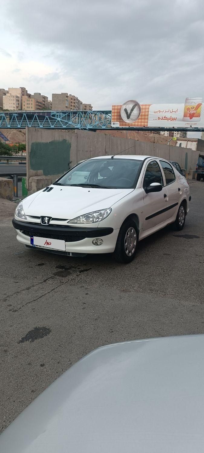 پژو ۲۰۶ صندوق دار v8 - 1394