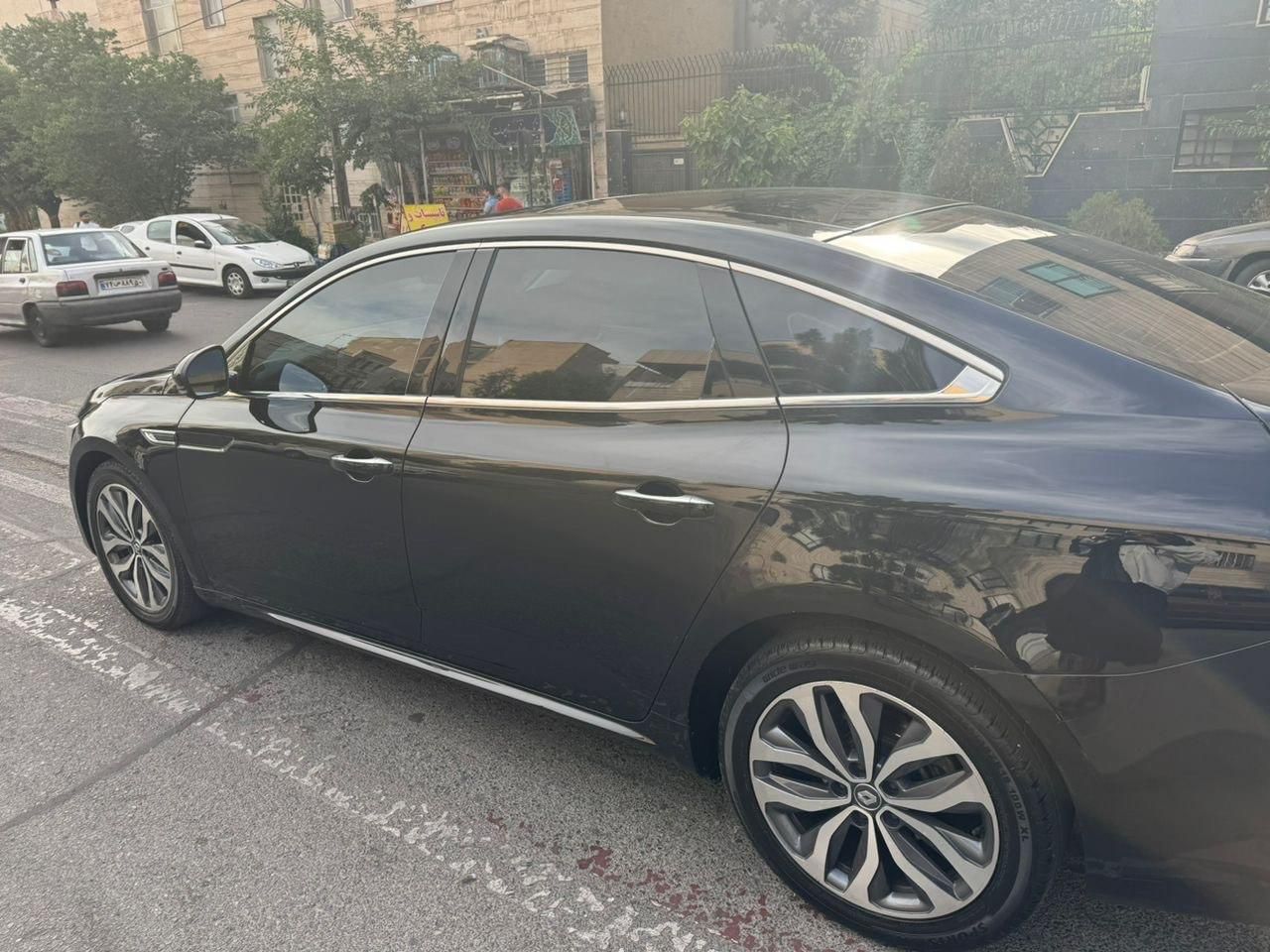 خودرو رنو، تالیسمان آگهی ann_18569892