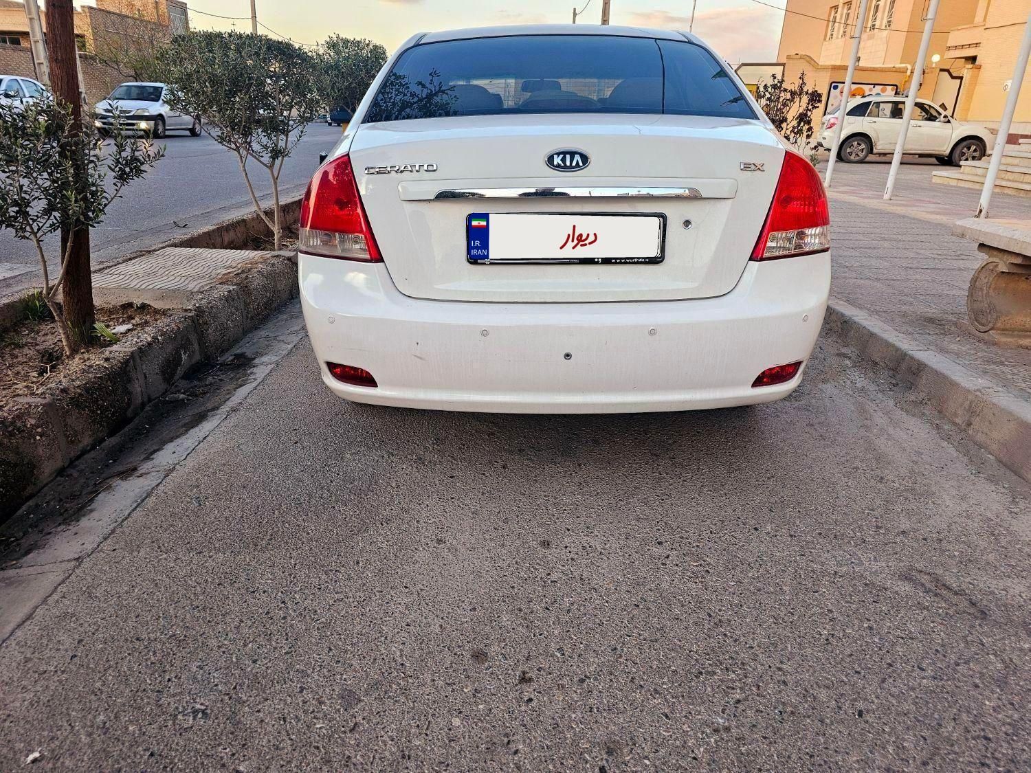 کیا سراتو 2.0 لیتر اتوماتیک GT لاین - 2008