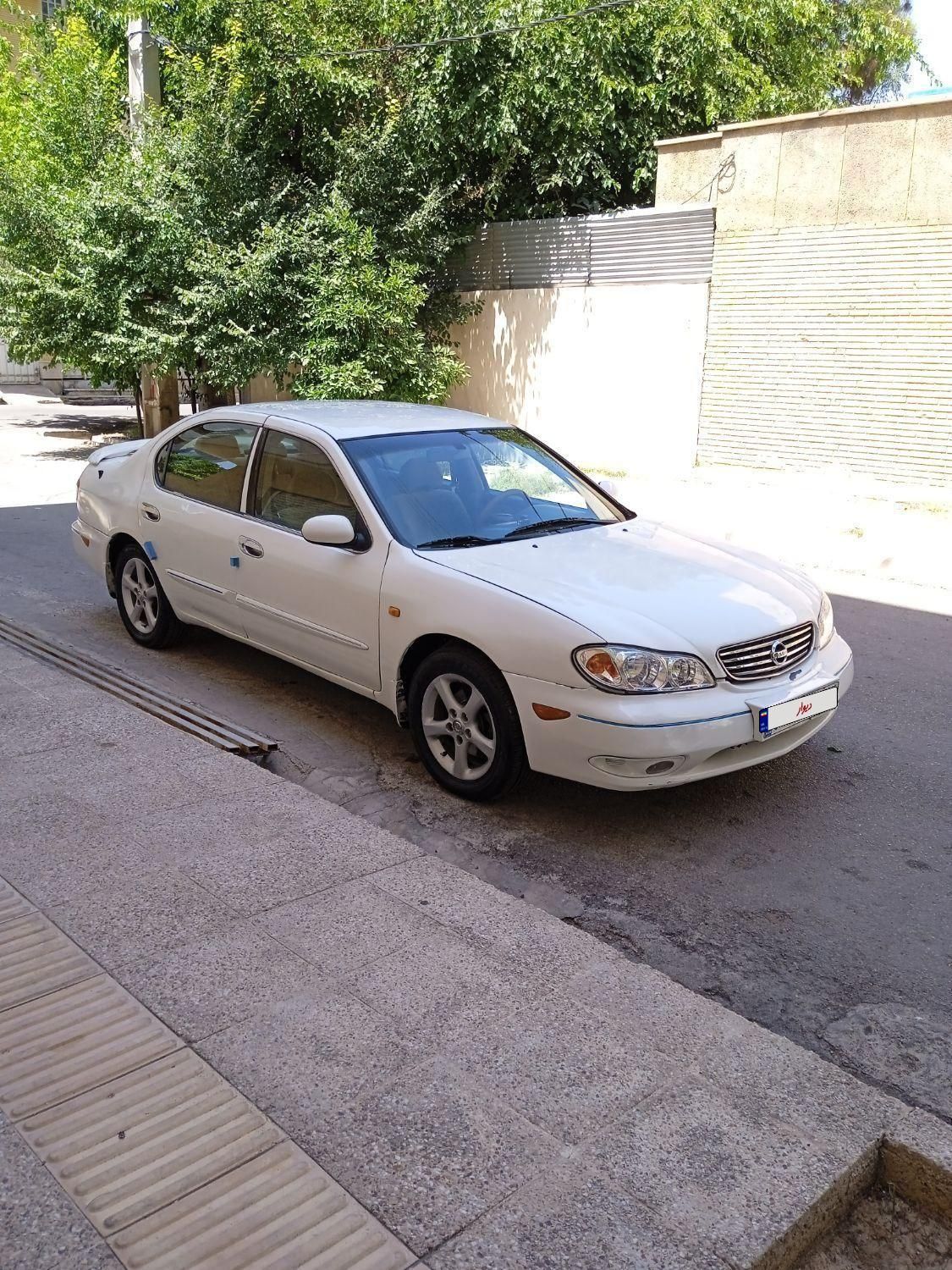 نیسان ماکسیما دنده‌ای - 2003