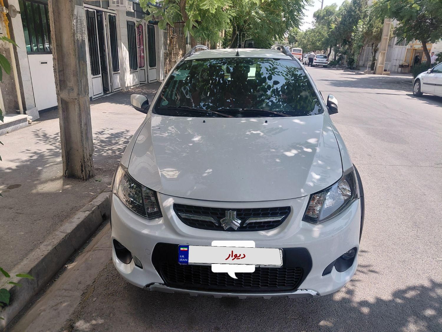 خودرو کوییک، معمولی آگهی ann_18571088