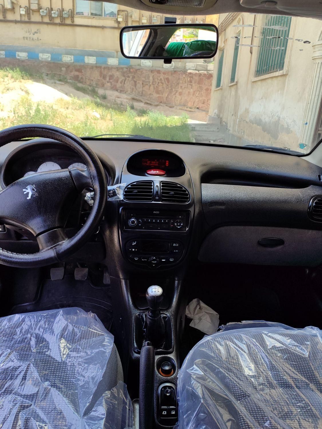 پژو ۲۰۶ صندوق دار v8 - 1398
