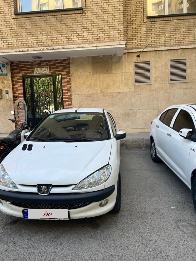 خودرو پژو، ۲۰۶ صندوق دار آگهی ann_18571555