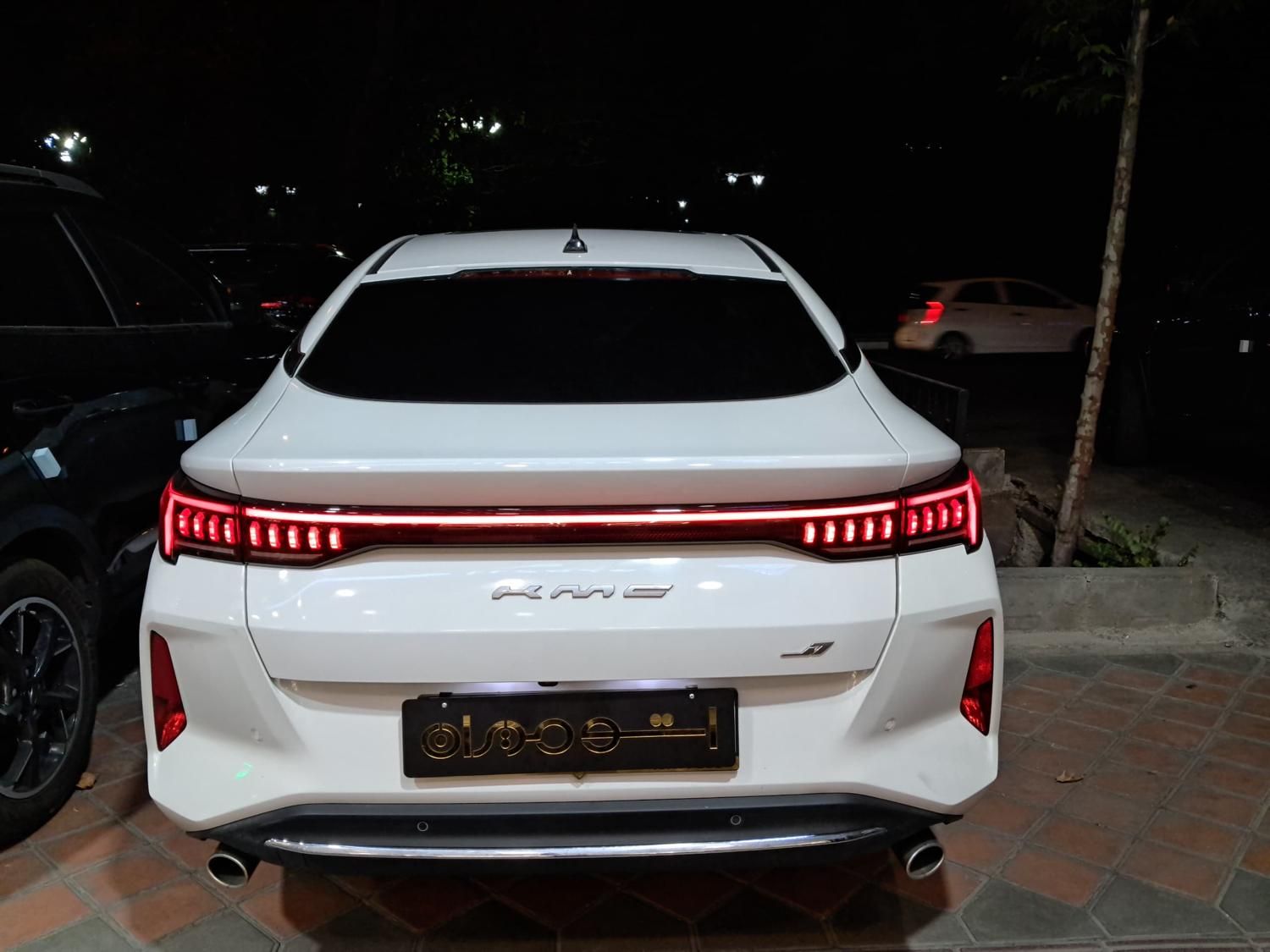 خودرو کی ام سی، J7 آگهی ann_18571579