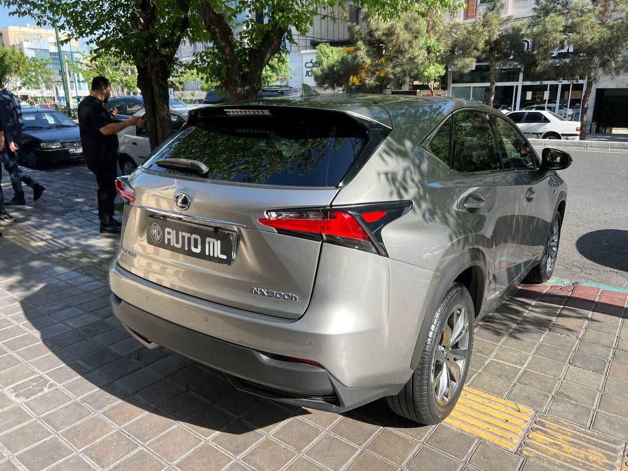 لکسوس NX هیبرید 300H Fsport - 2017
