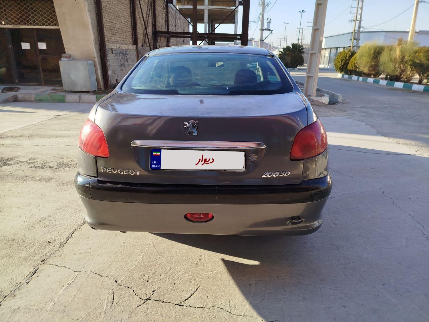 پژو ۲۰۶ صندوق دار v8 - 1386