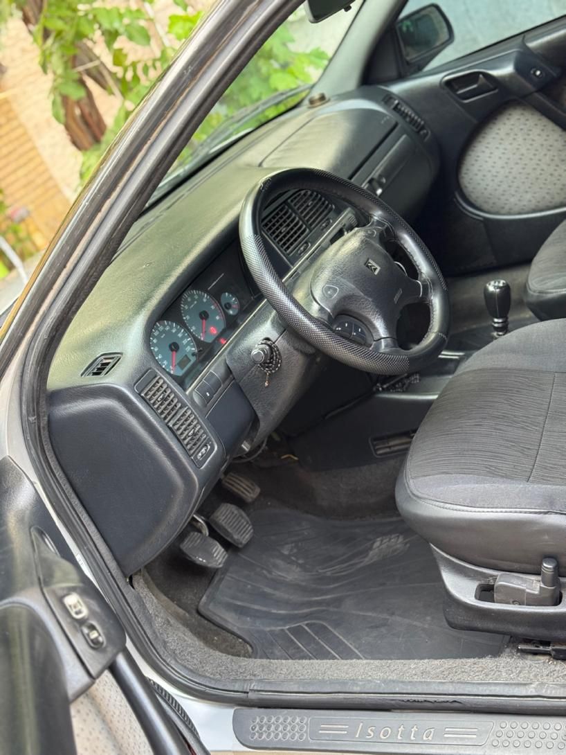 سیتروئن زانتیا X - 2004