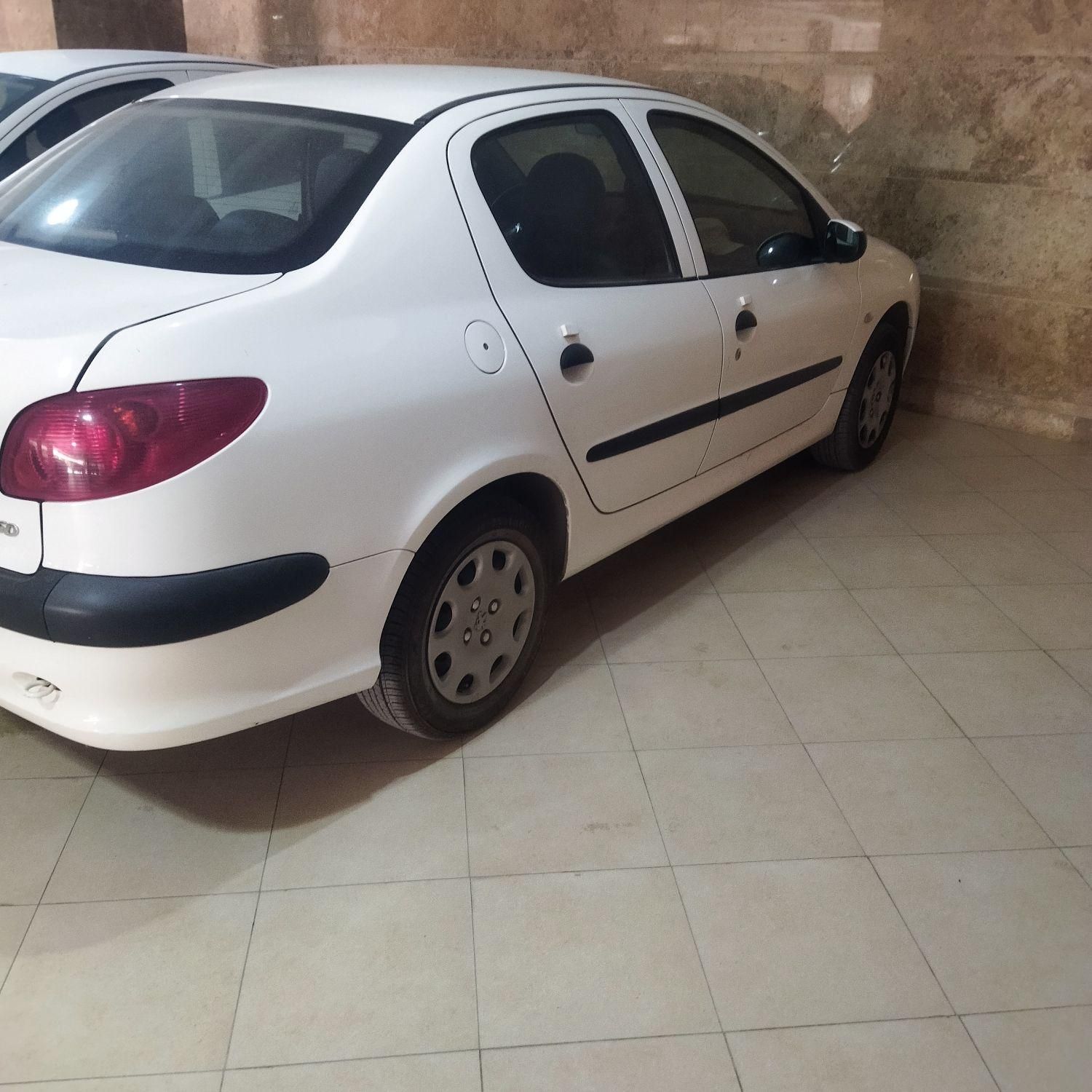 پژو ۲۰۶ صندوق دار v8 - 1399