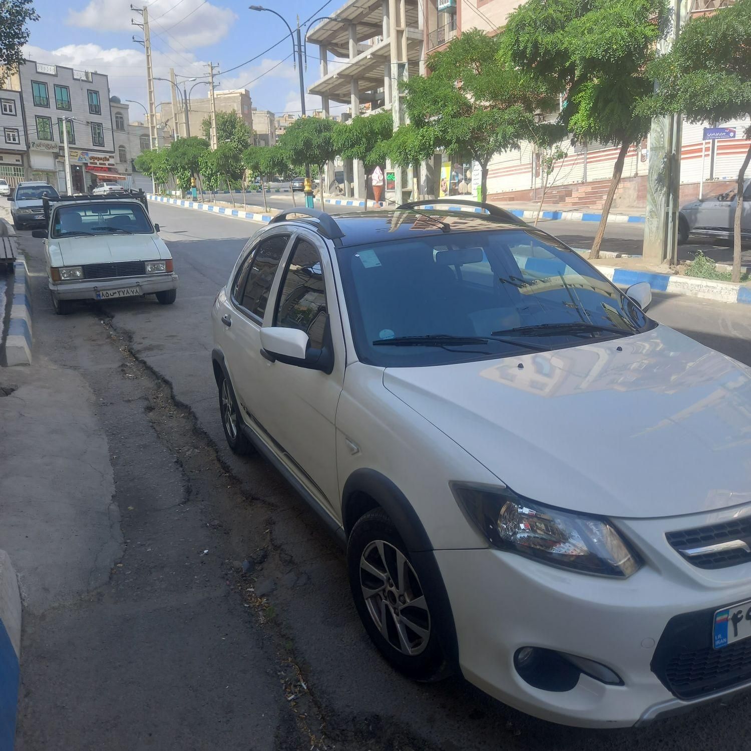 خودرو کوییک، R آگهی ann_18572172