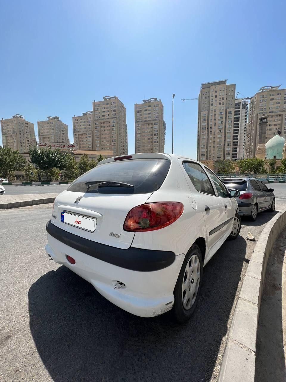 پژو 206 تیپ 5 - 1392