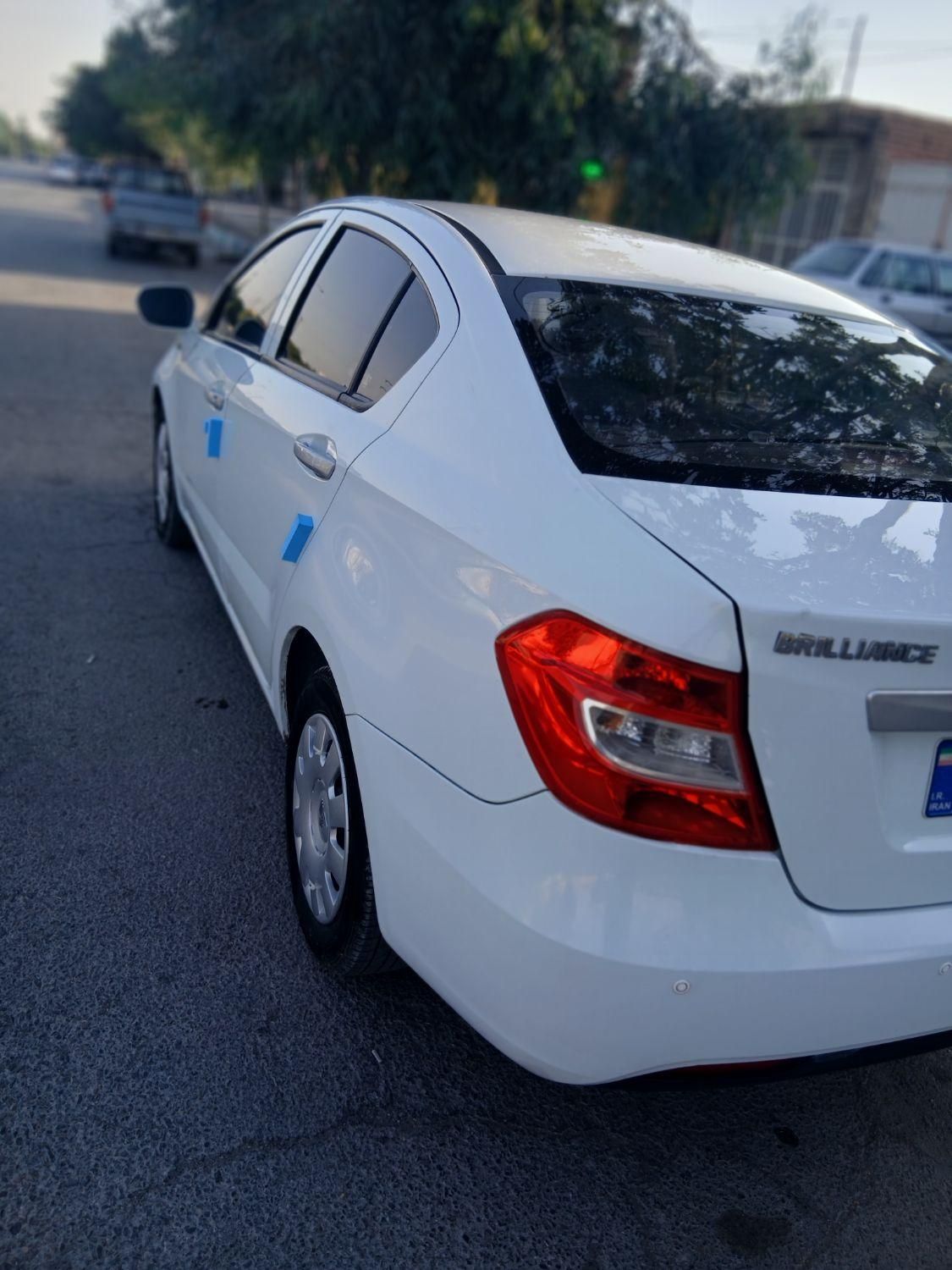 برلیانس H230 دنده‌ای - 2017