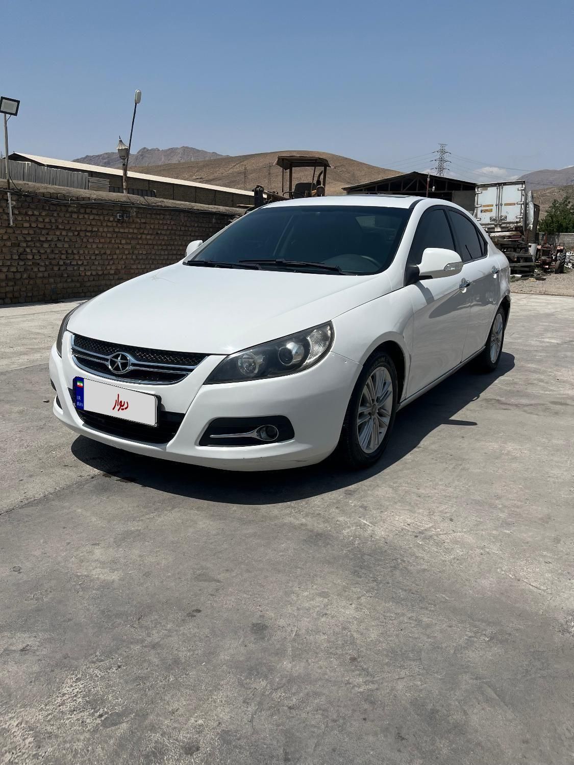 خودرو جک، J5 آگهی ann_18573461