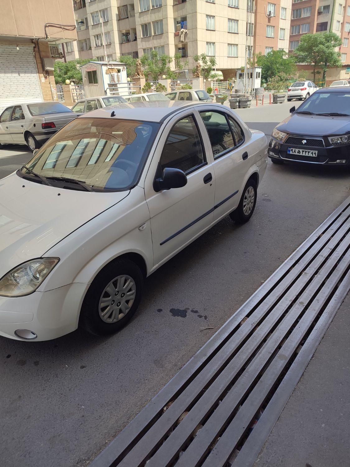 تیبا صندوق دار SX - 1396