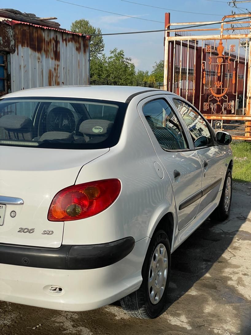 پژو ۲۰۶ صندوق دار v8 - 1393