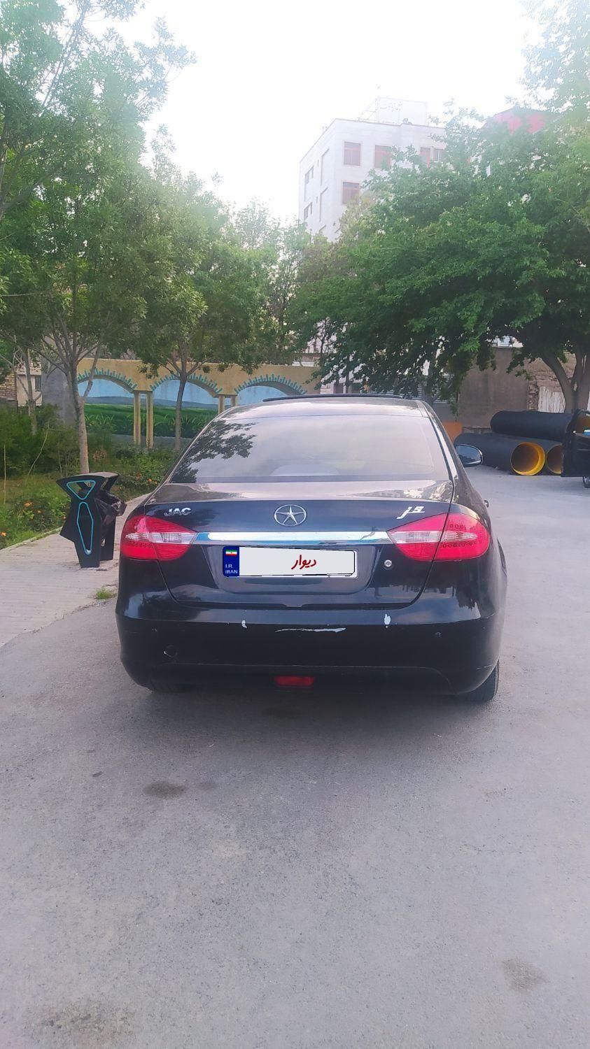خودرو جک، J5 آگهی ann_18574166
