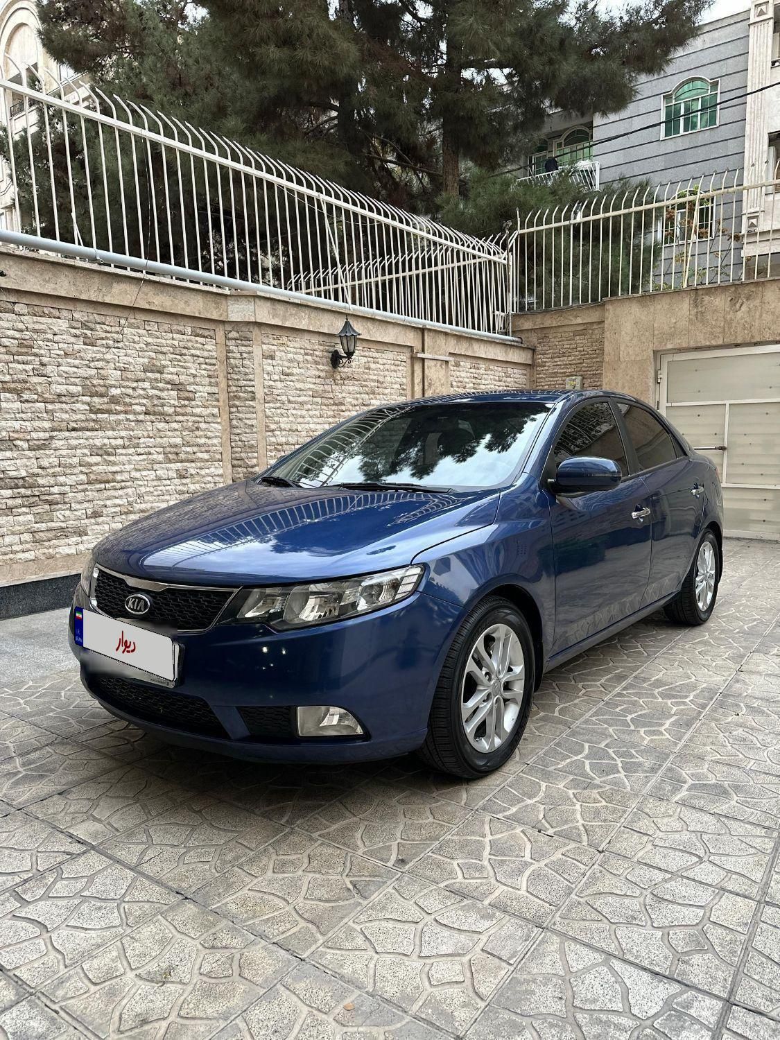خودرو کیا، سراتو مونتاژ آگهی ann_18574173