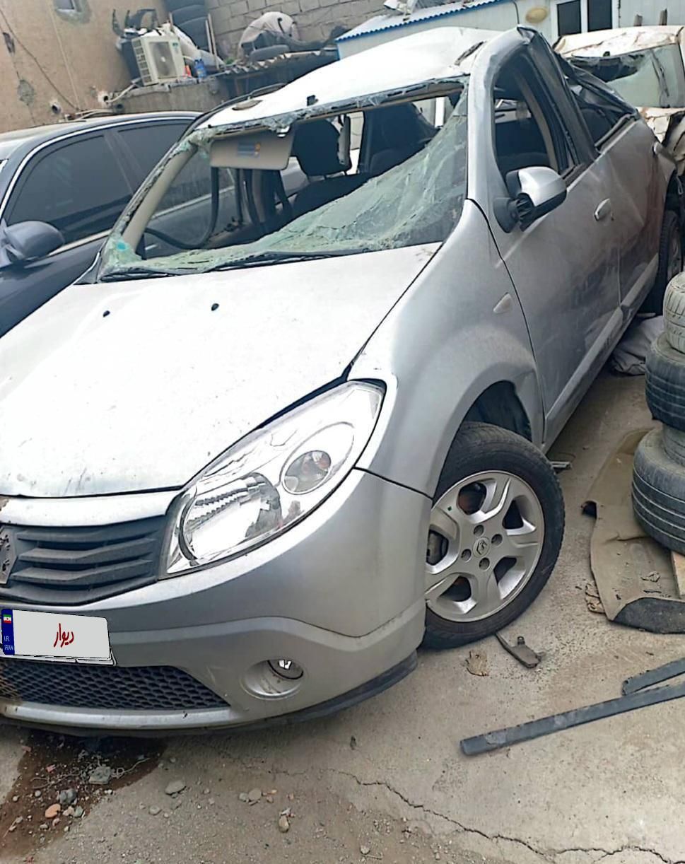 خودرو رنو، ساندرو آگهی ann_18574209