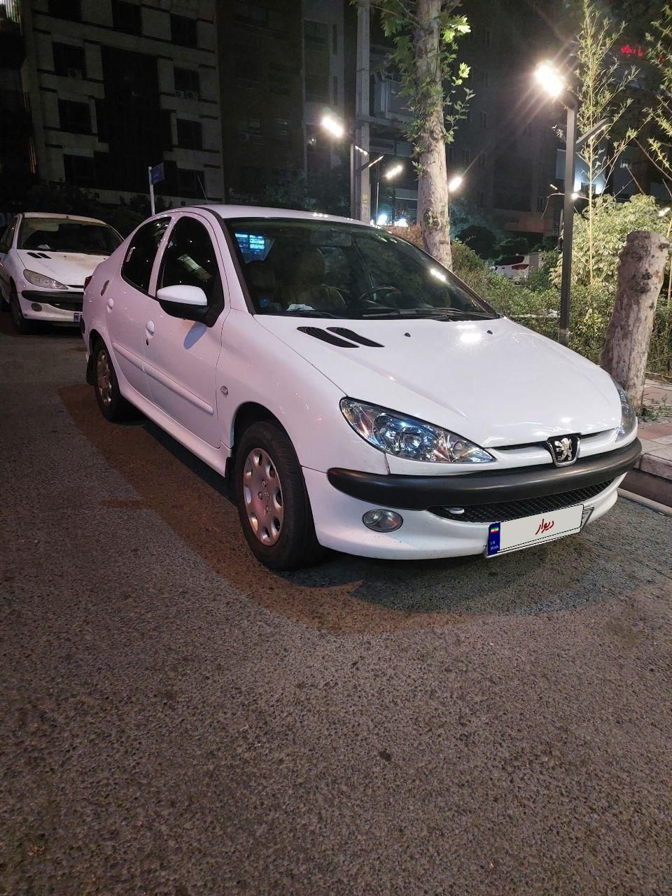 پژو ۲۰۶ صندوق دار v8 - 1393