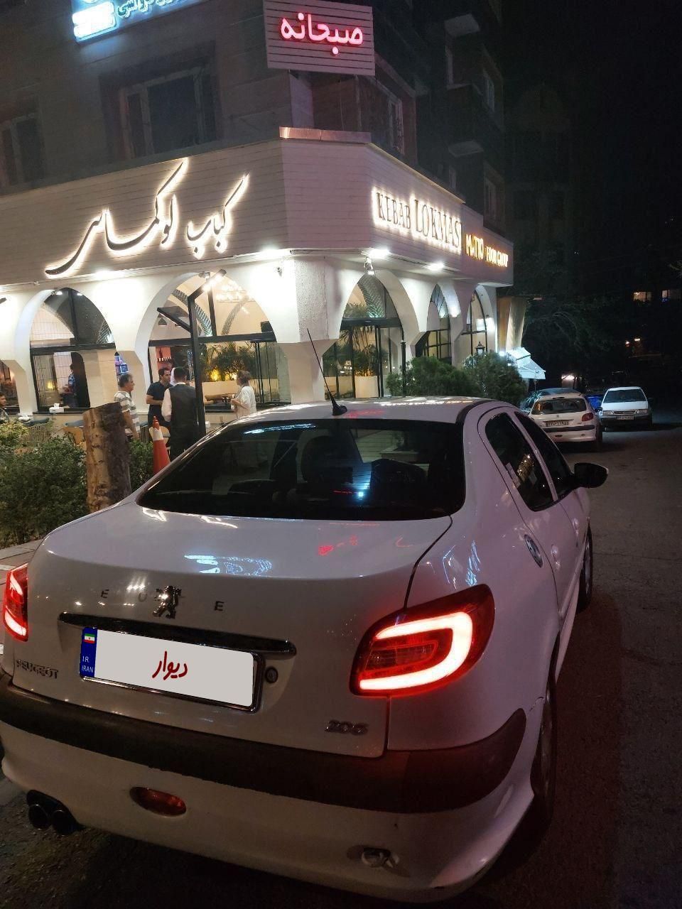 پژو ۲۰۶ صندوق دار v8 - 1393