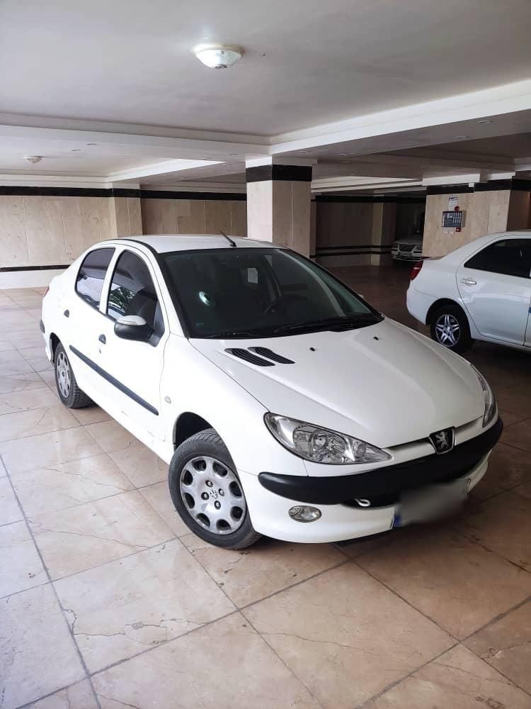 پژو ۲۰۶ صندوق دار v8 - 1398