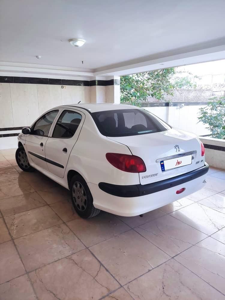 پژو ۲۰۶ صندوق دار v8 - 1398