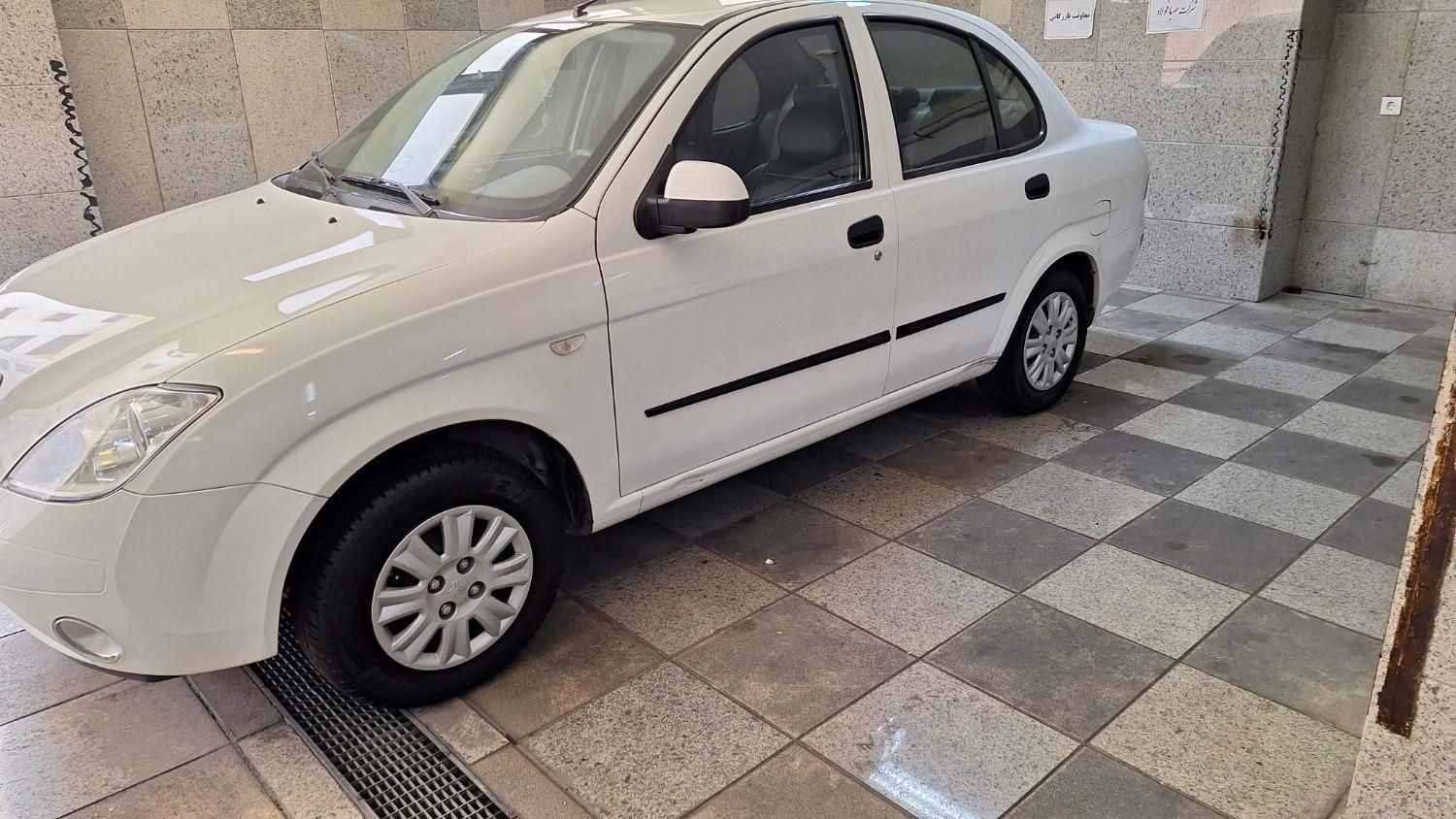 تیبا صندوق دار SX - 1400