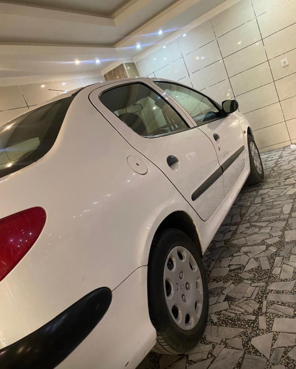 پژو ۲۰۶ صندوق دار v8 - 1396