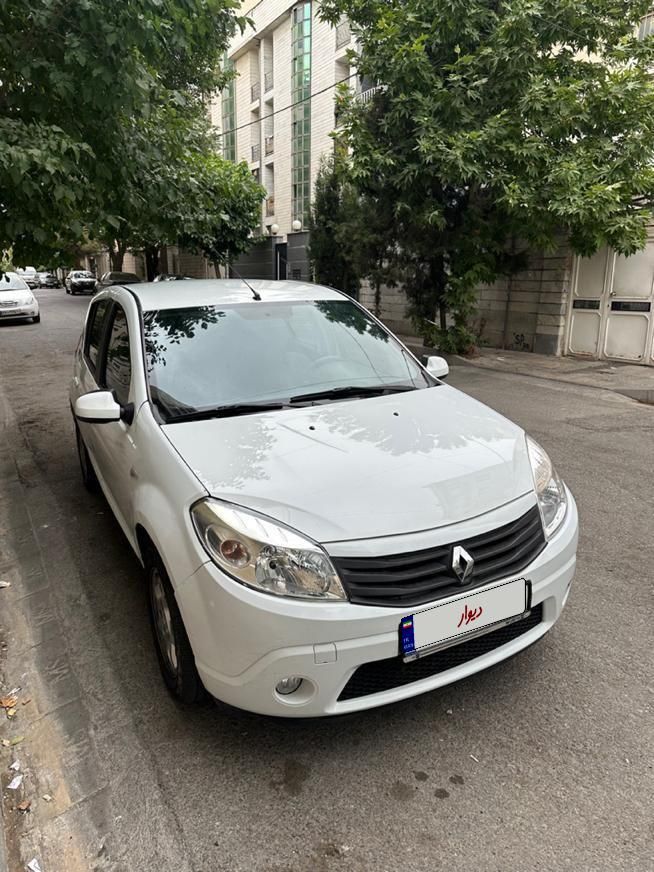 خودرو رنو، ساندرو آگهی ann_18575842
