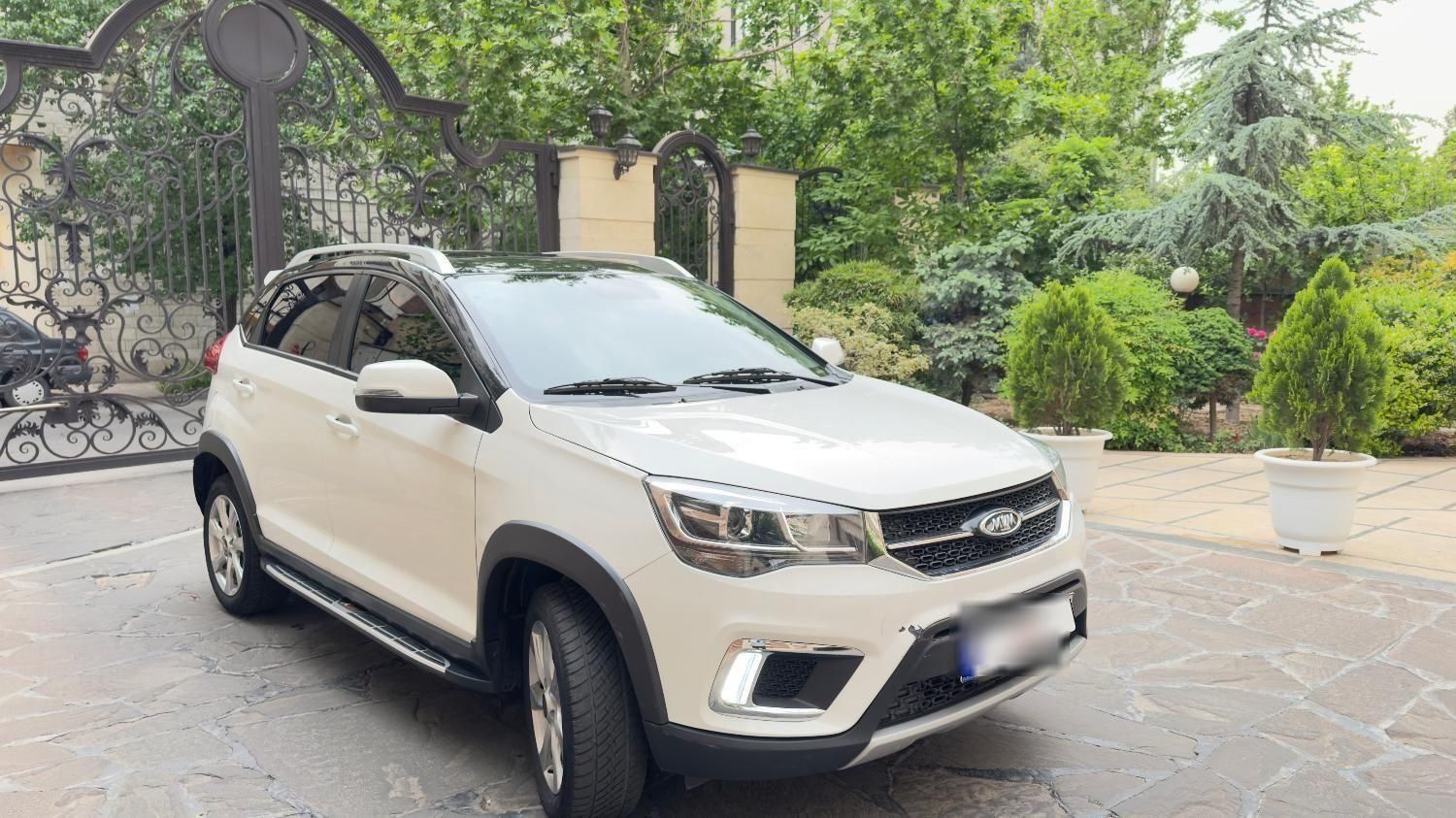 ام وی ام X22 دنده ای اسپرت لاکچری - 2022