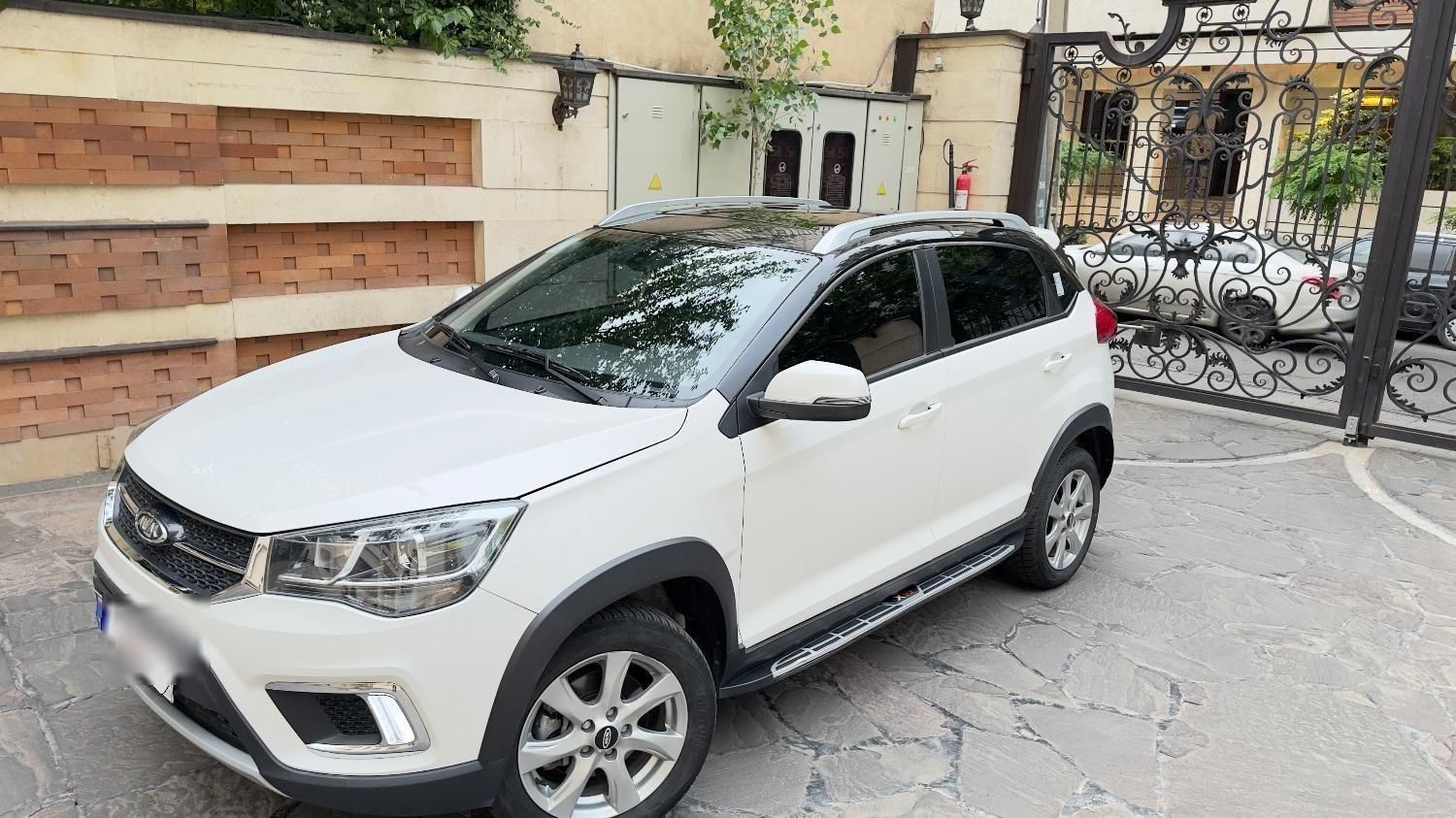ام وی ام X22 دنده ای اسپرت لاکچری - 2022
