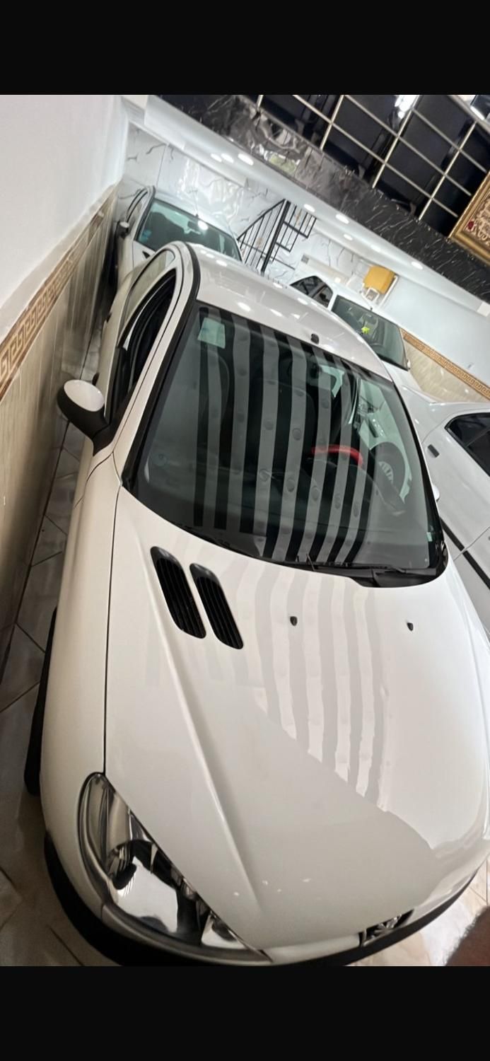 پژو ۲۰۶ صندوق دار v8 - 1394