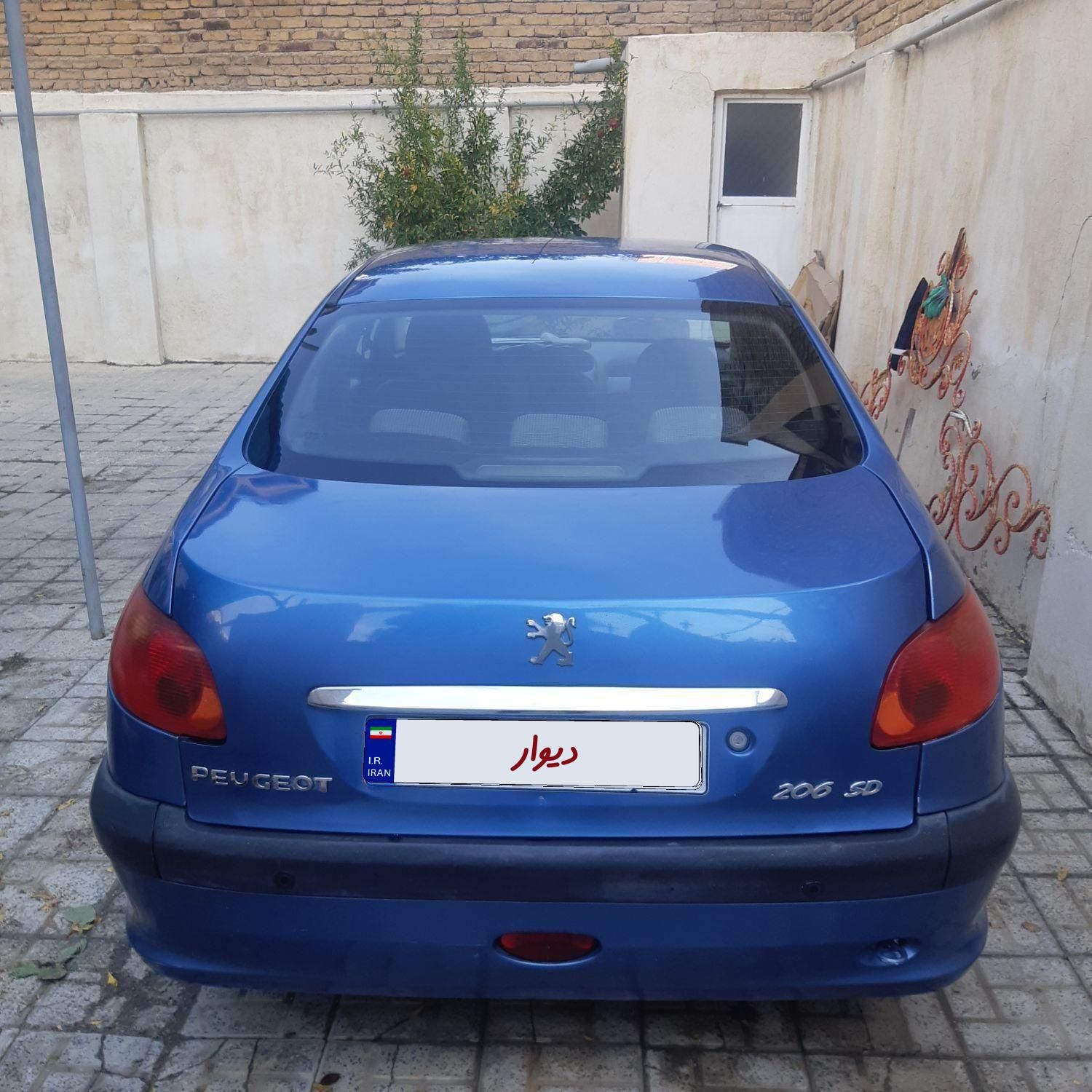 پژو ۲۰۶ صندوق دار v8 - 1393