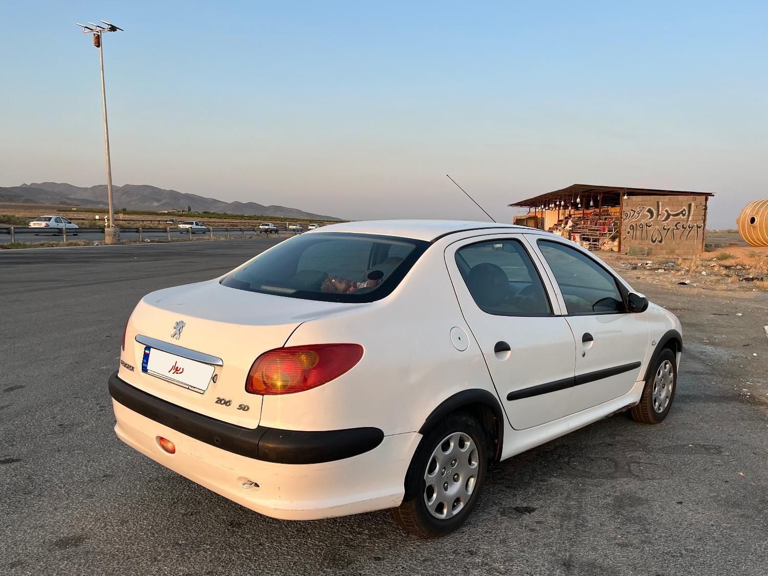 پژو ۲۰۶ صندوق دار v8 - 1393