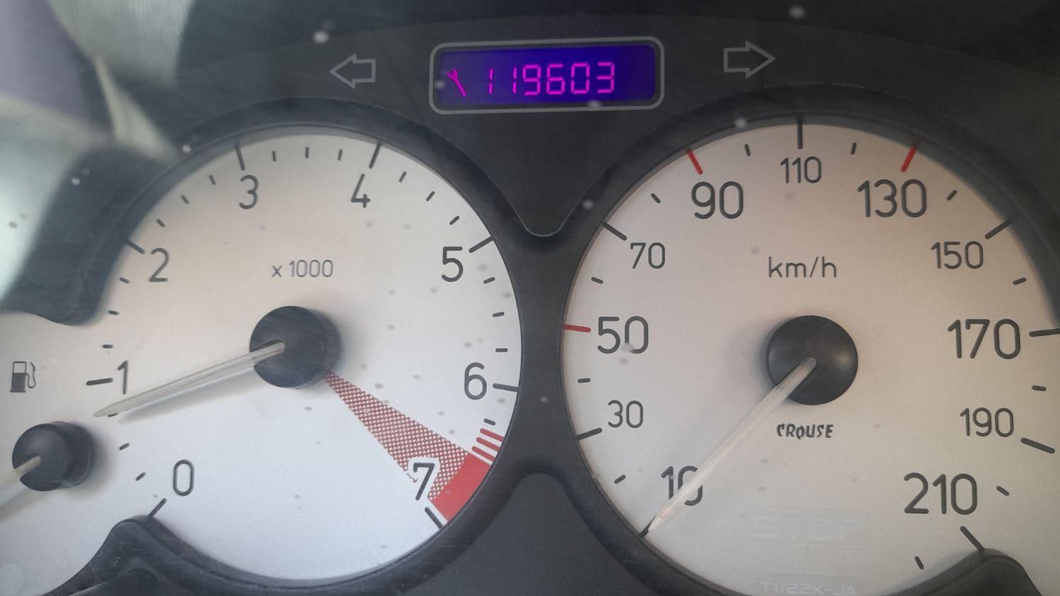 پژو ۲۰۶ صندوق دار v8 - 1397