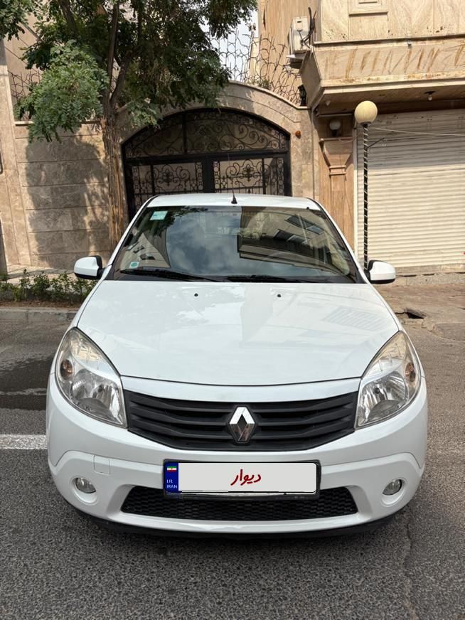 خودرو رنو، ساندرو آگهی ann_18580121