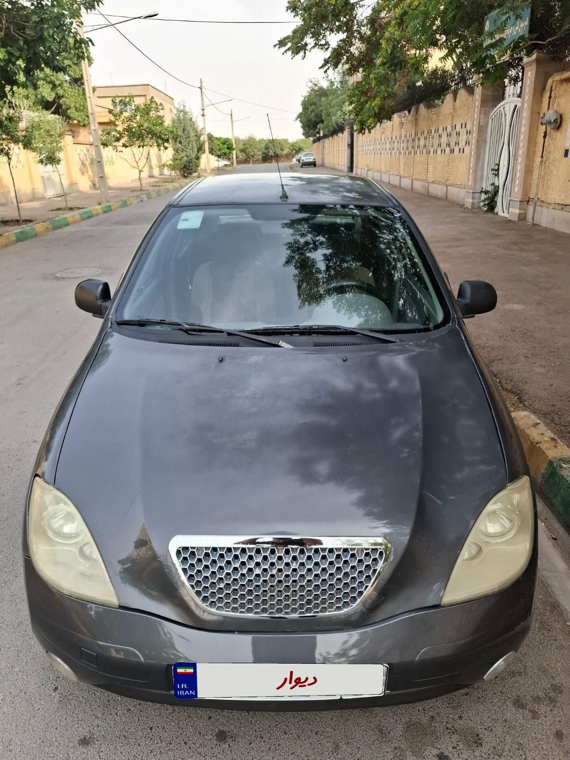 تیبا صندوق دار SX - 1395
