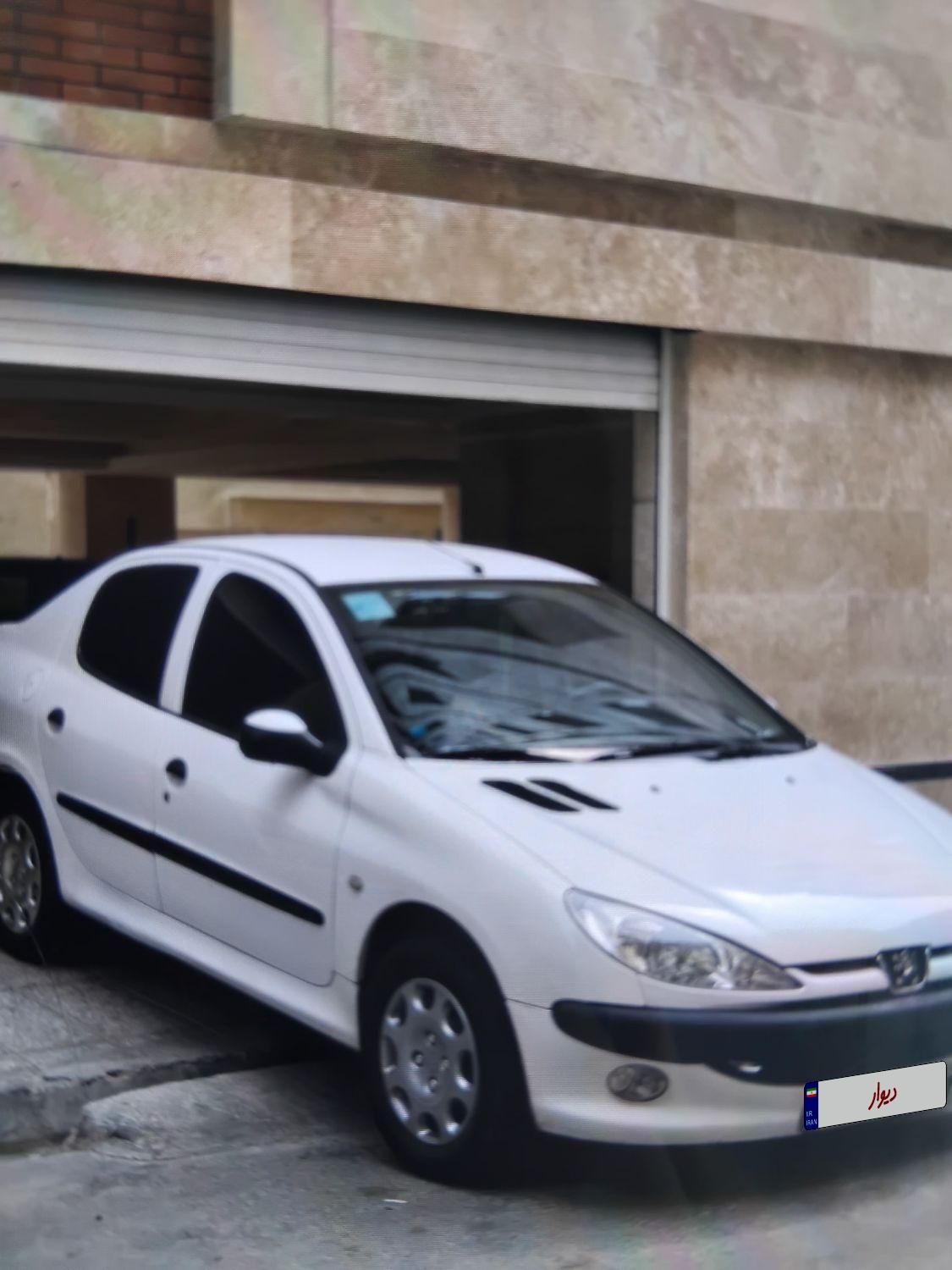 پژو ۲۰۶ صندوق دار v8 - 1394