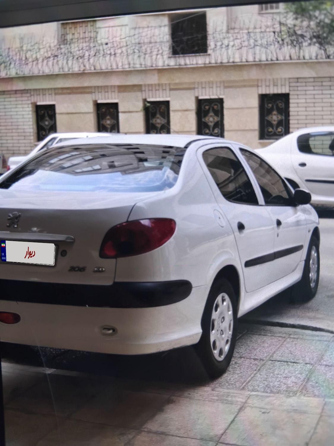 پژو ۲۰۶ صندوق دار v8 - 1394