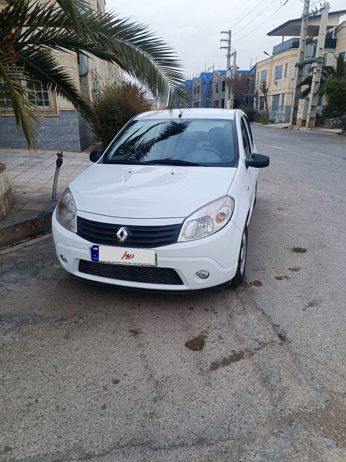 رنو ساندرو دنده ای - 1395