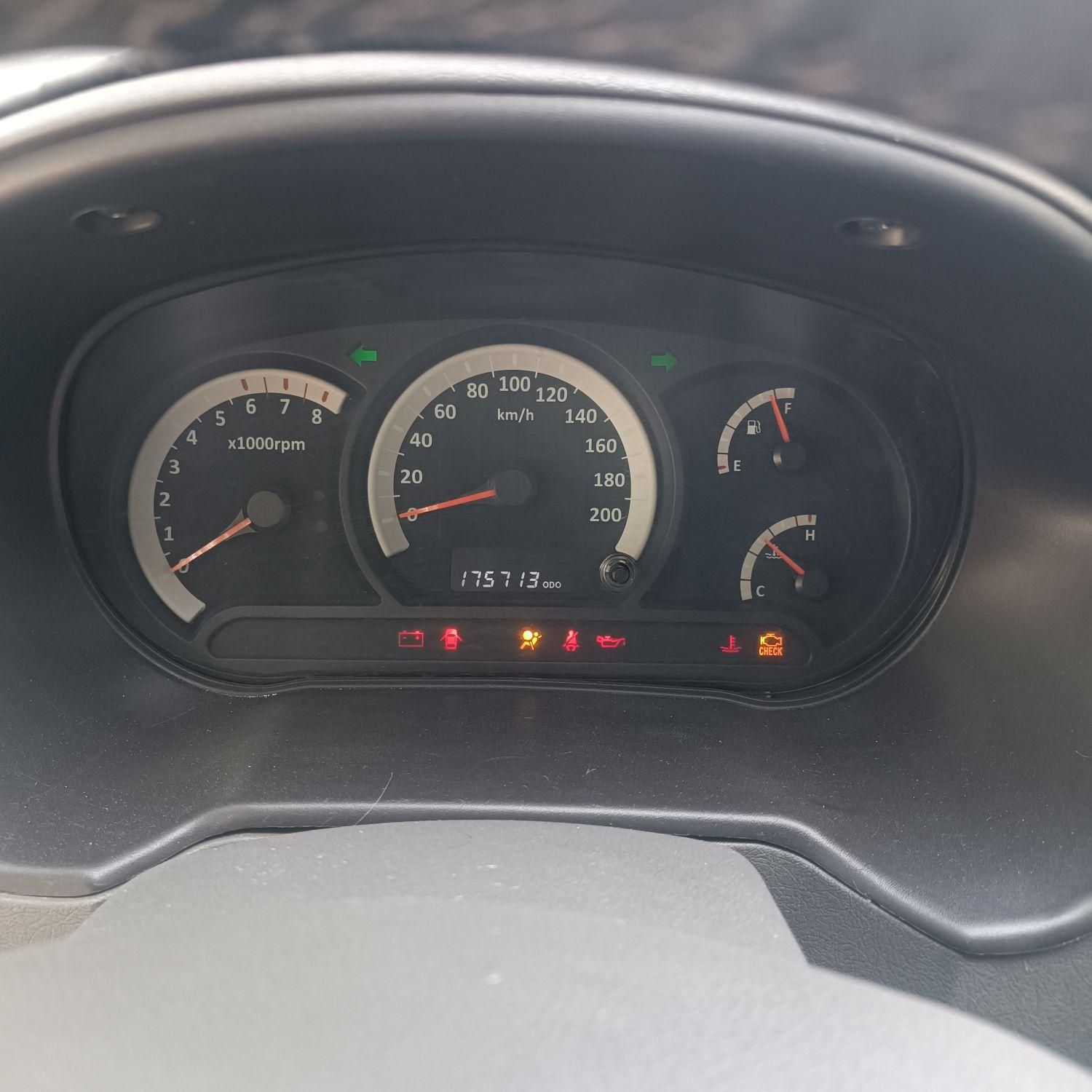 تیبا صندوق دار SX - 1393