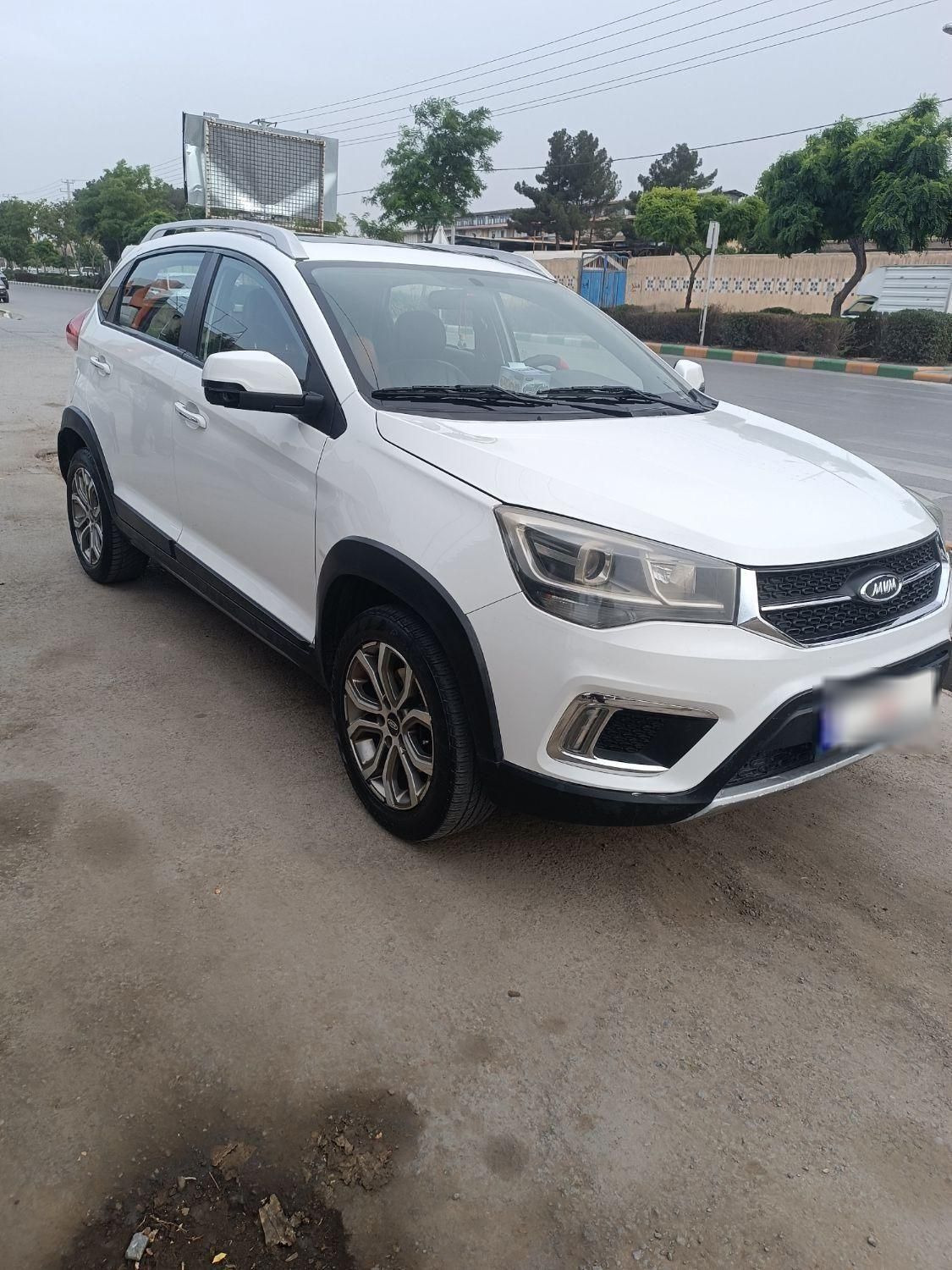 خودرو ام وی ام، X22 آگهی ann_18581273