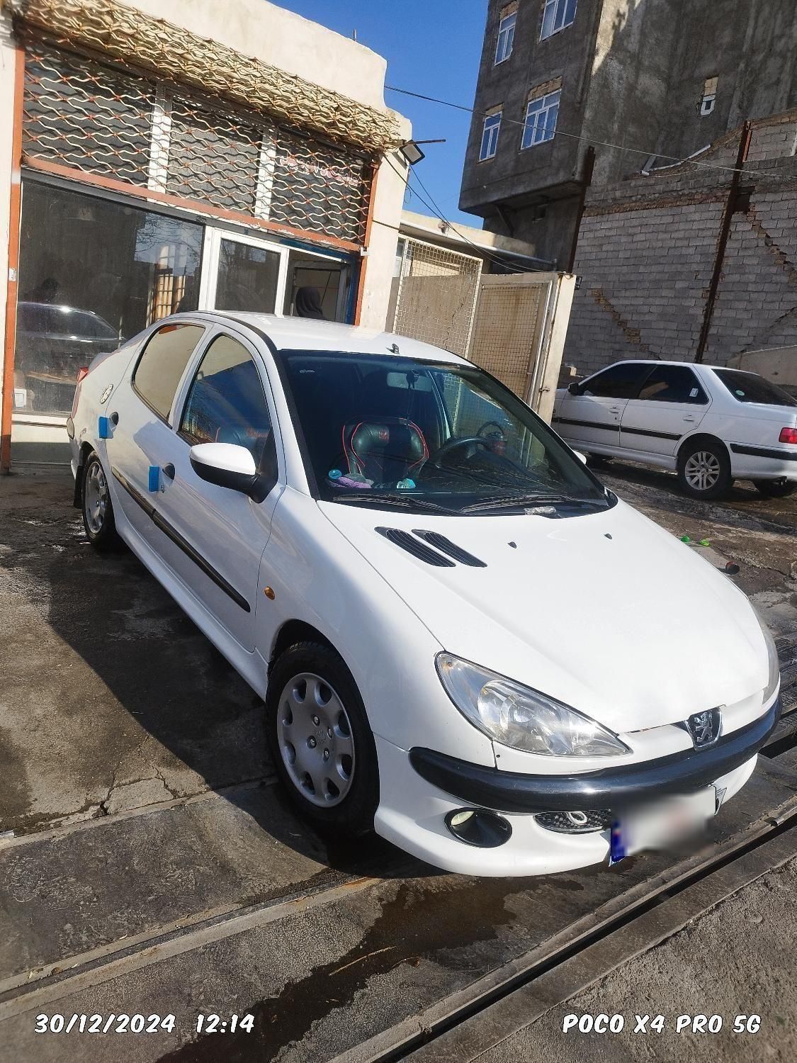 پژو ۲۰۶ صندوق دار v8 - 1396