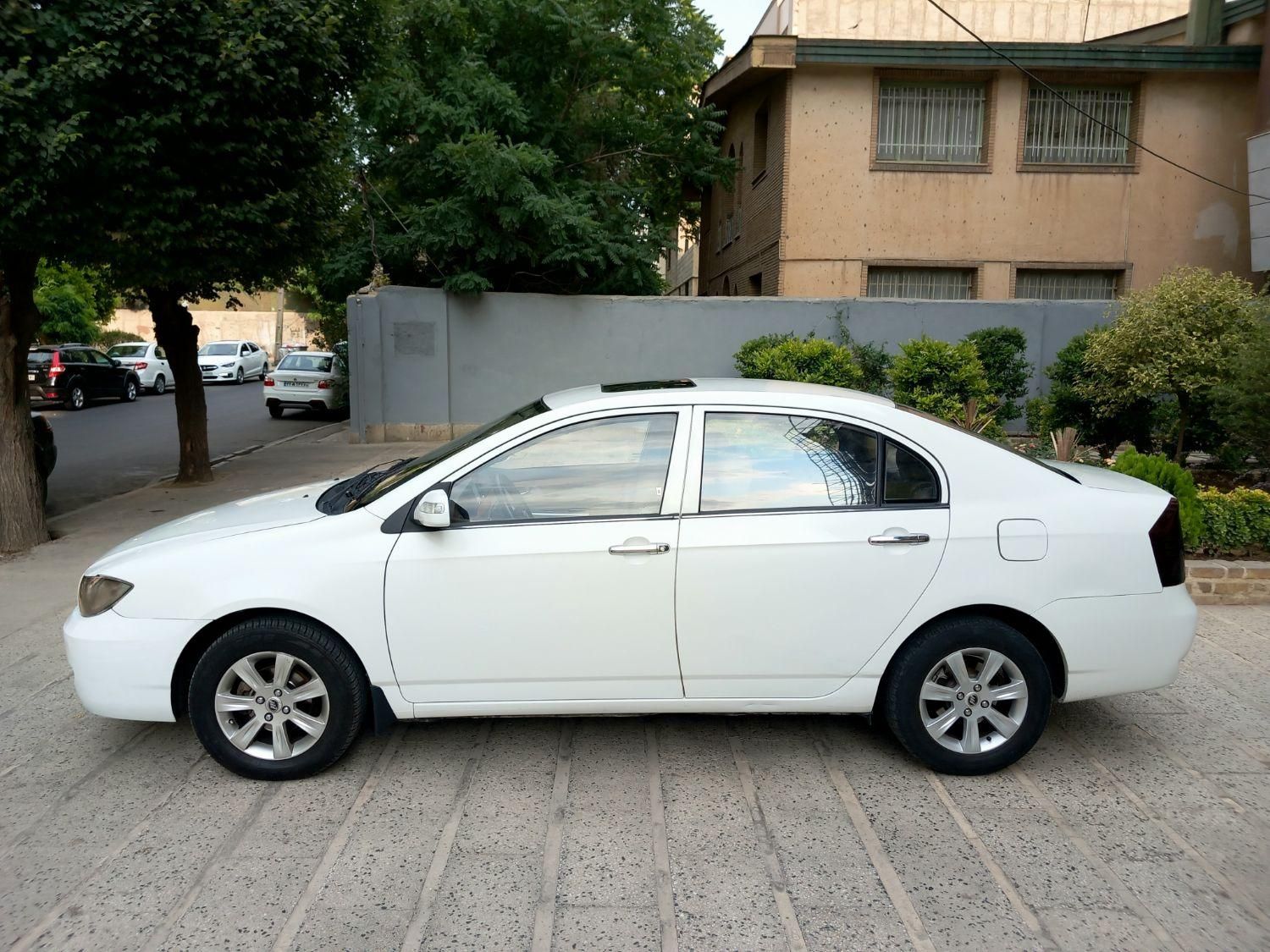 لیفان 620 دنده ای 1800 - 2015