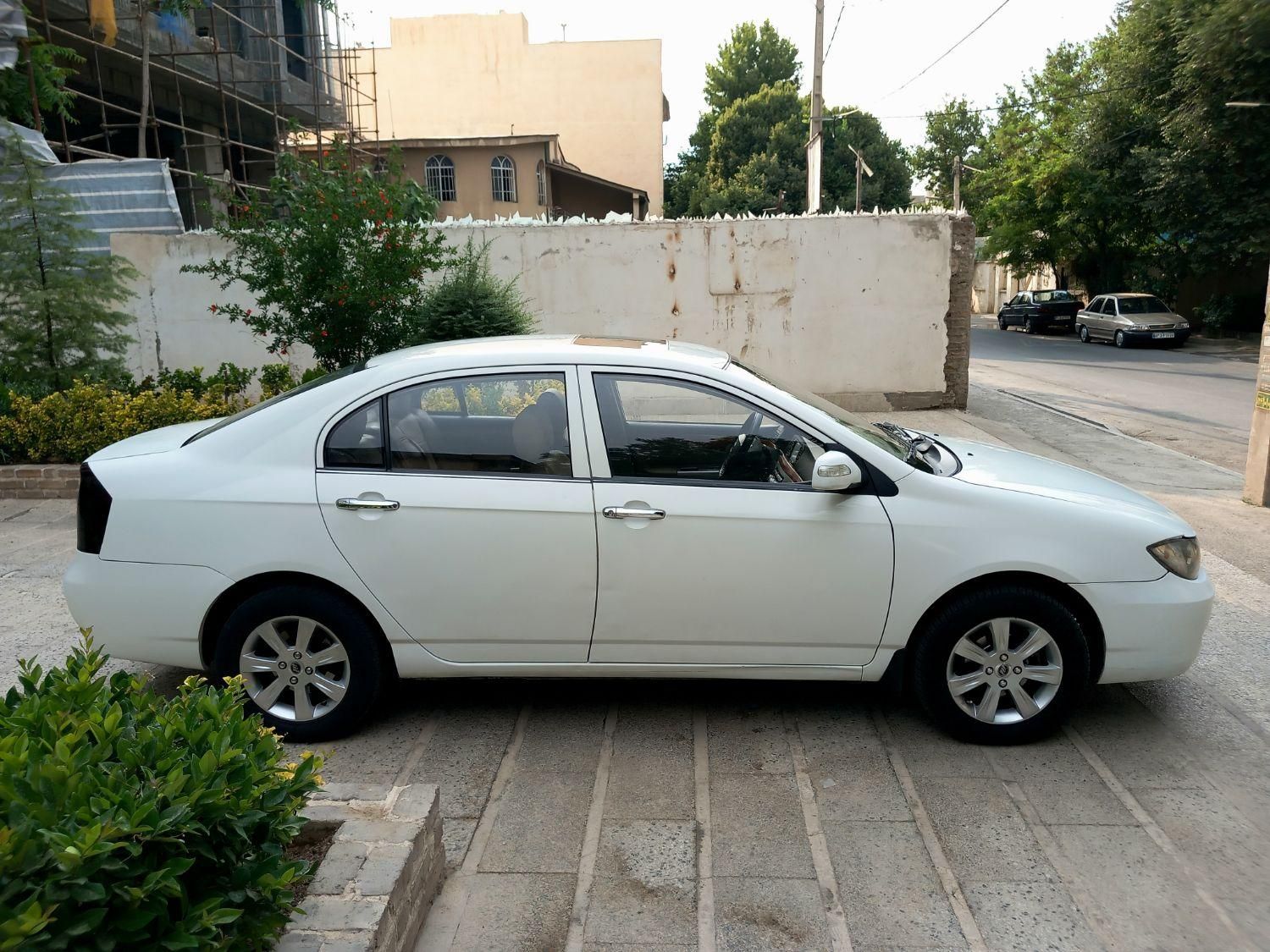 لیفان 620 دنده ای 1800 - 2015