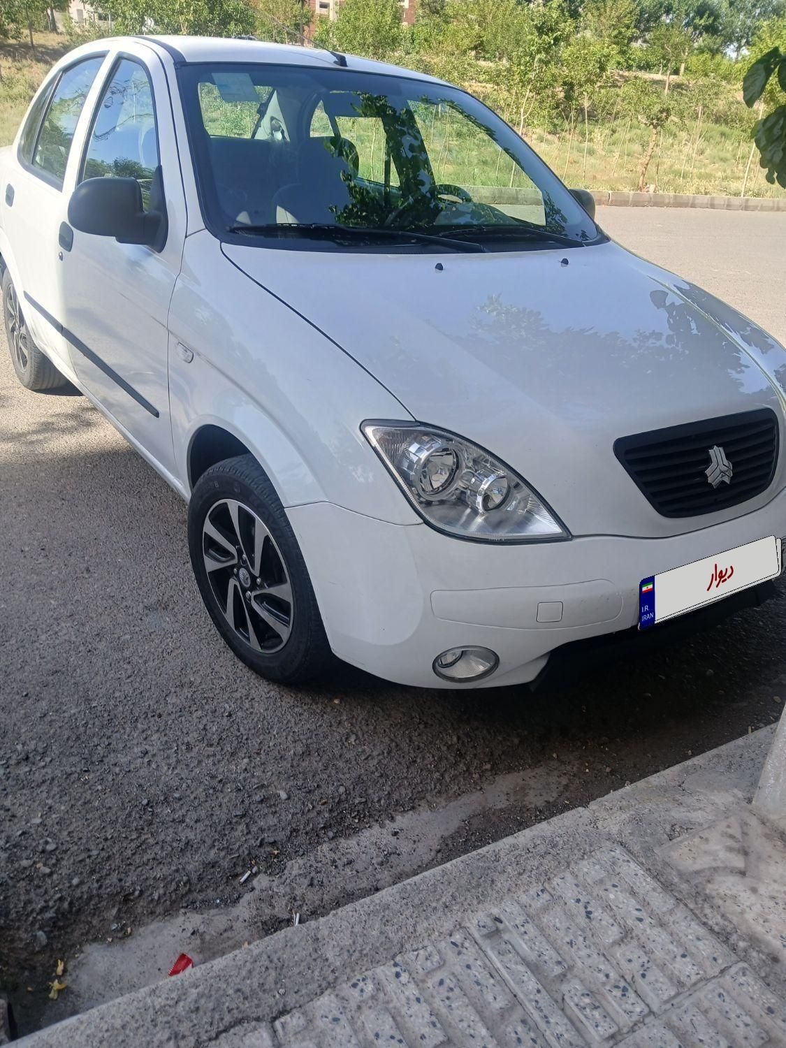 تیبا صندوق دار SX - 1398